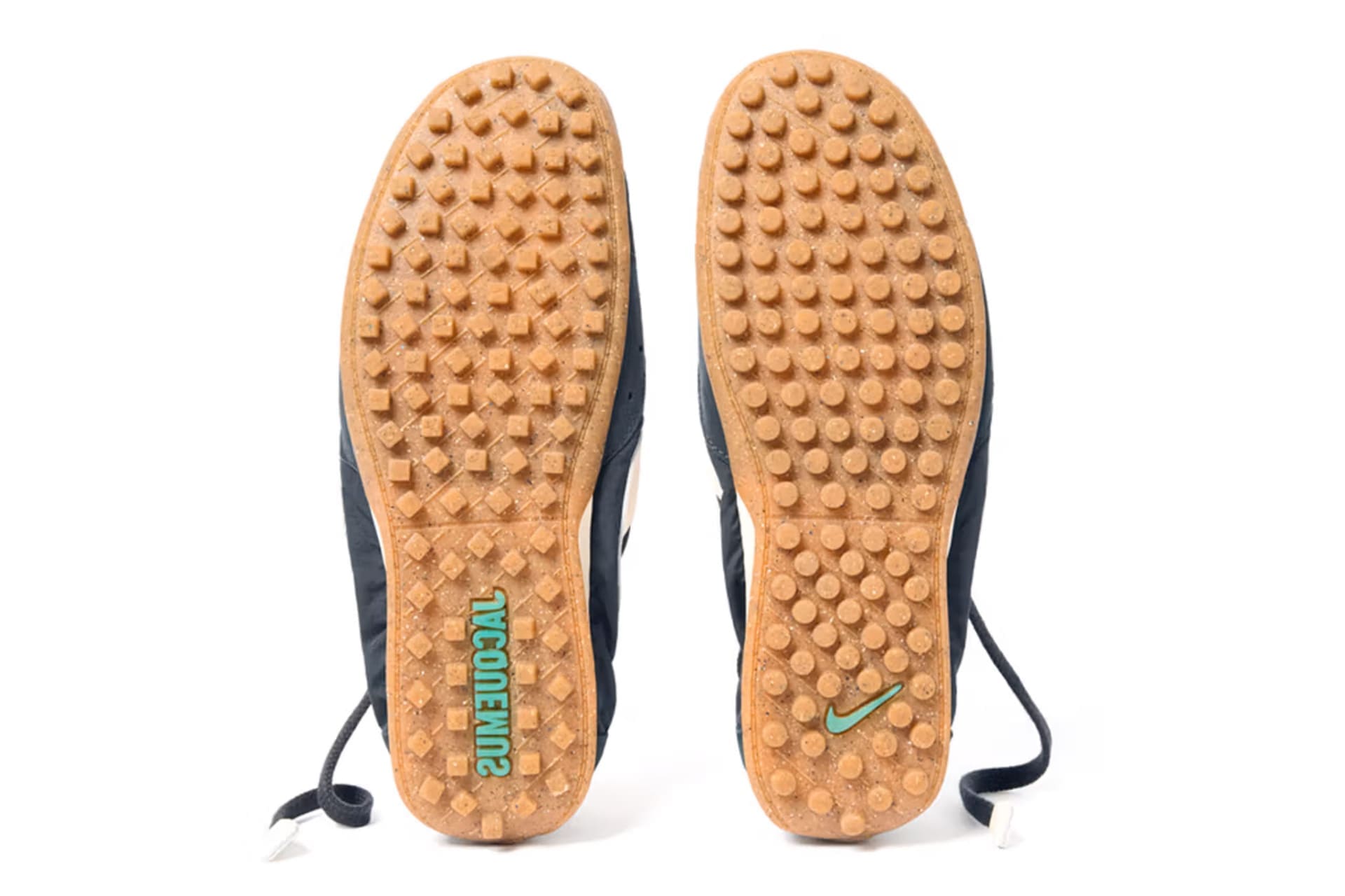 , Loop terug naar 1972 op de <strong>Nike x Jacquemus Moon Shoe</strong>