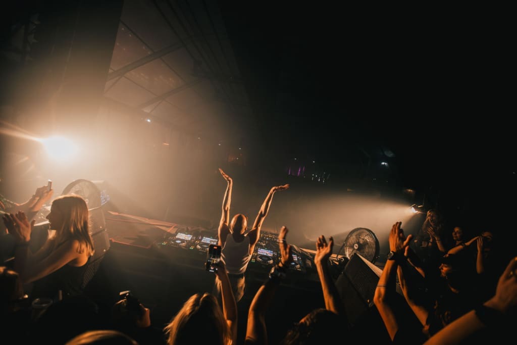 Beuk ADE open in de G-Star RAWFACTORY w/ Heineken en Audio Obscura Beuk ADE open in de G-Star RAWFACTORY w/ Heineken en Audio Obscura