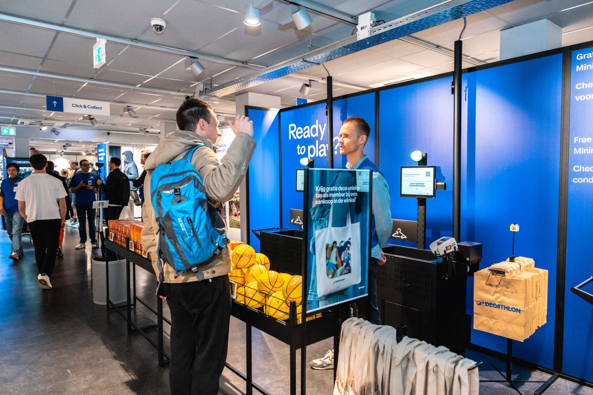 Decathlon Bilderdijkstraat Amsterdam, <strong>Decathlon</strong> strijkt met sporthub neer aan de Bilderdijkstraat, Amsterdam