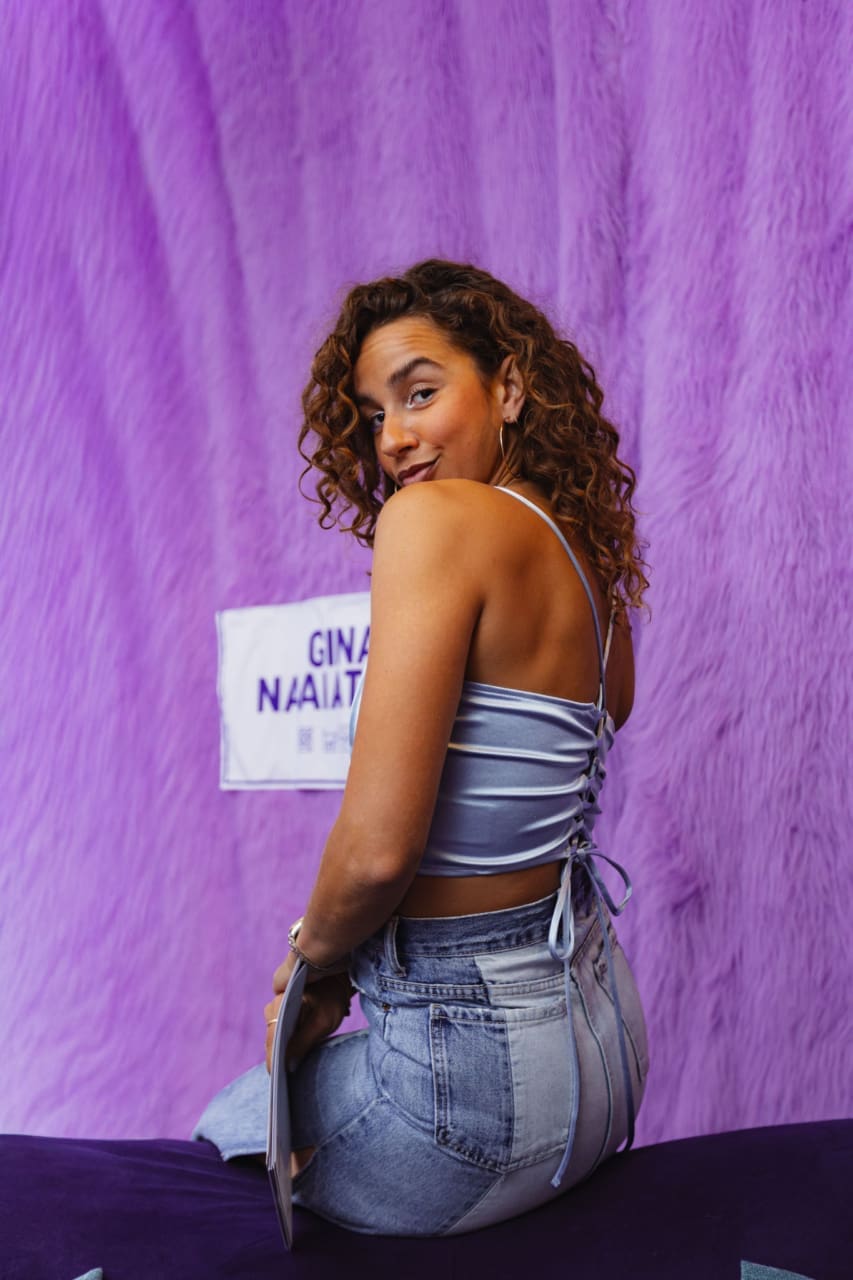 , <strong>Gina July:</strong> &#8216;Door makkelijk over dingen te praten, maak ik ze ook lichter&#8217;