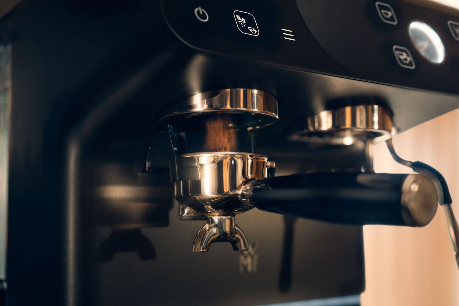 , <strong>De WMF Espresso Pro</strong> en de ultieme espresso zonder baristadiploma