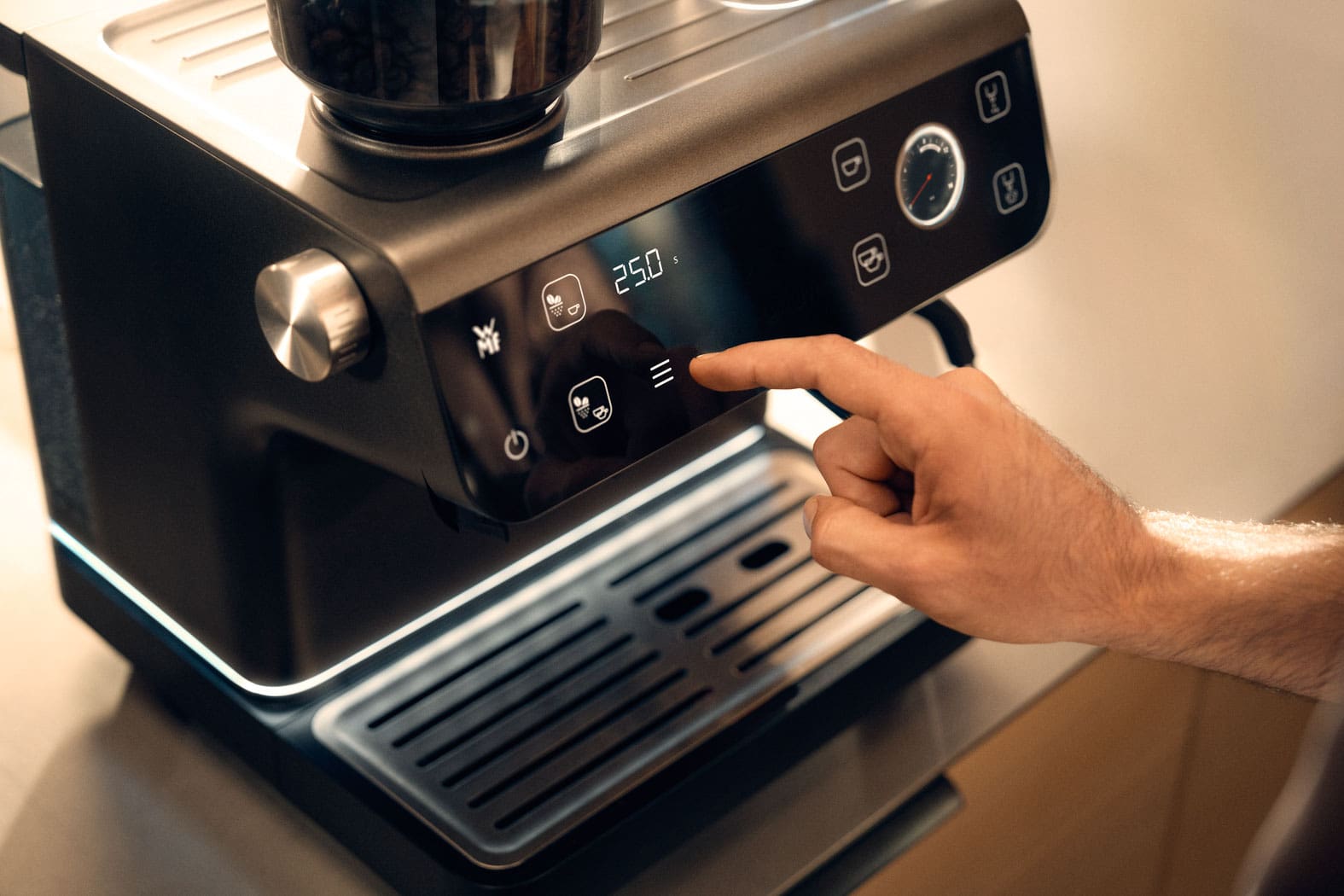 , <strong>De WMF Espresso Pro</strong> en de ultieme espresso zonder baristadiploma