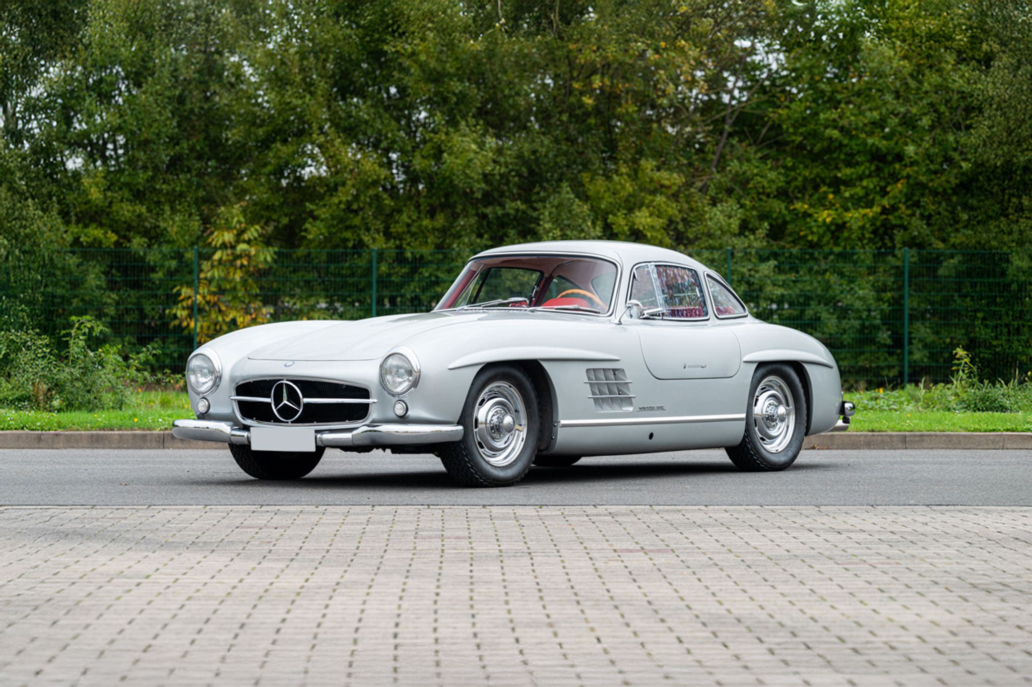 The Silver Star Collection, <strong>RM Sotheby’s</strong> opent 2026 met Mercedes-droom in het Louvre