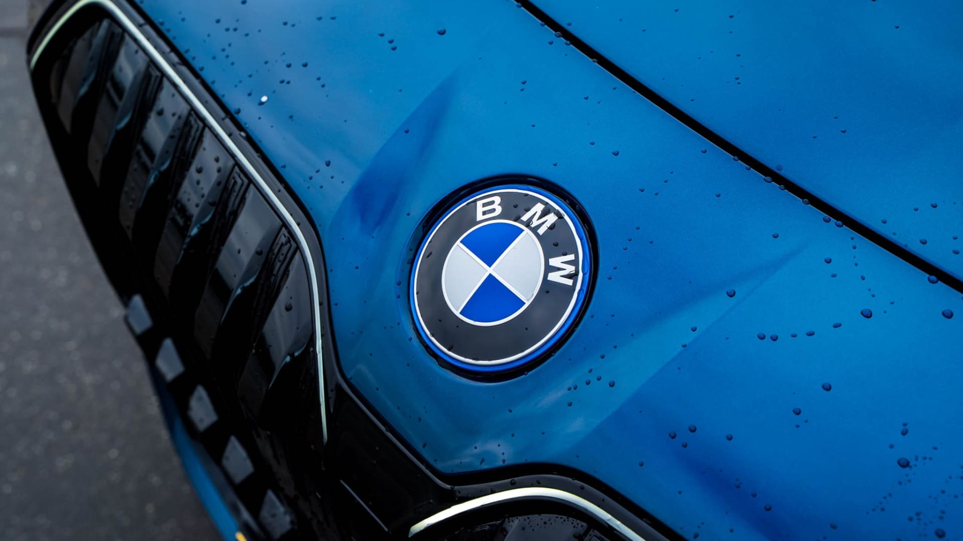 , <strong>Luxepaardjes opgelet:</strong> de BMW M760e xDrive is er voor jou