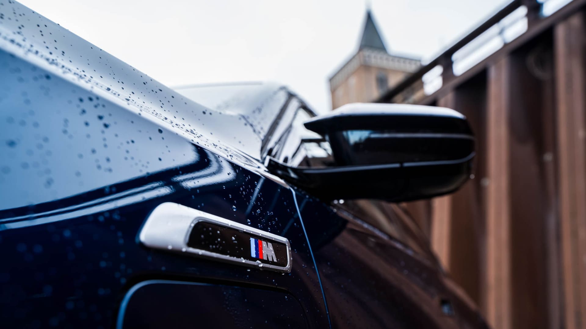 , <strong>Luxepaardjes opgelet:</strong> de BMW M760e xDrive is er voor jou