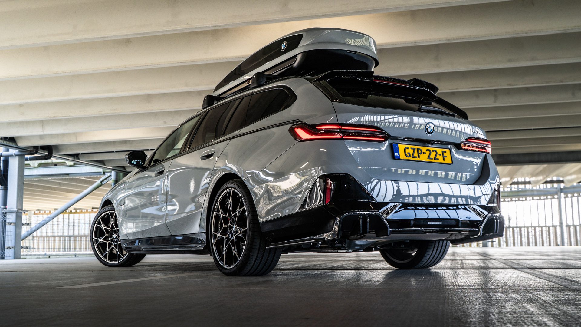 De ultieme vakantie auto staat klaar: de BMW 530e Touring