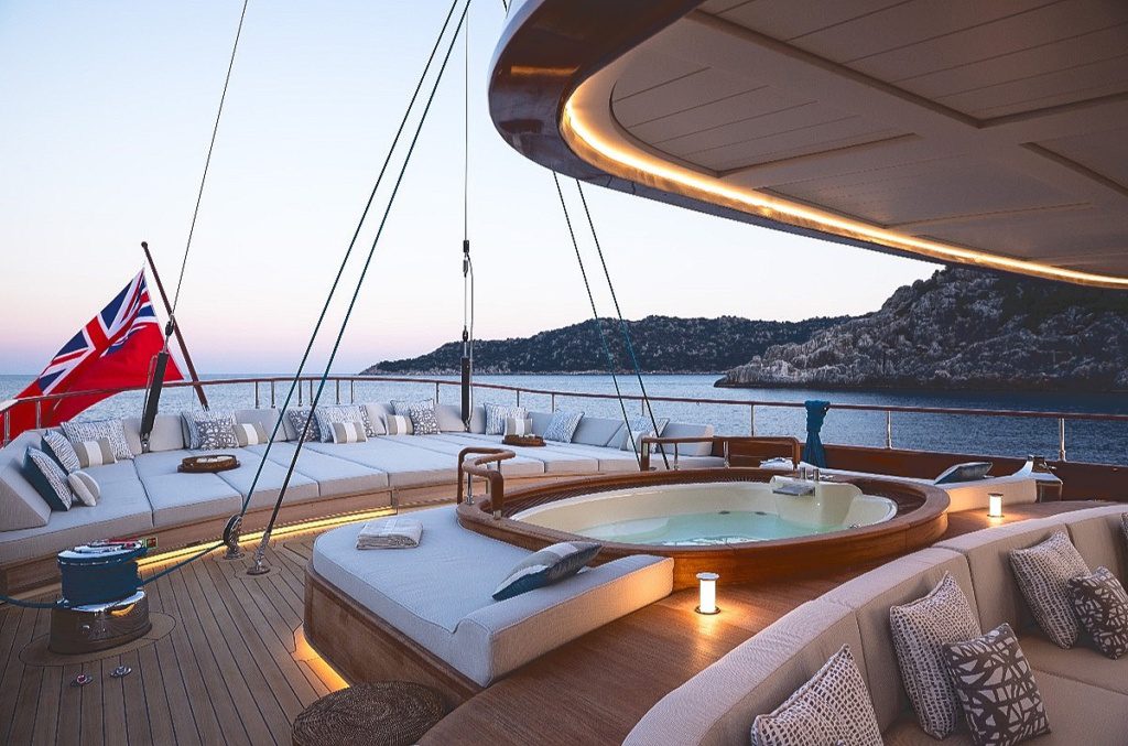 ARES Yachts onthult SIMENA: 62m zeiljacht van wereldklasse