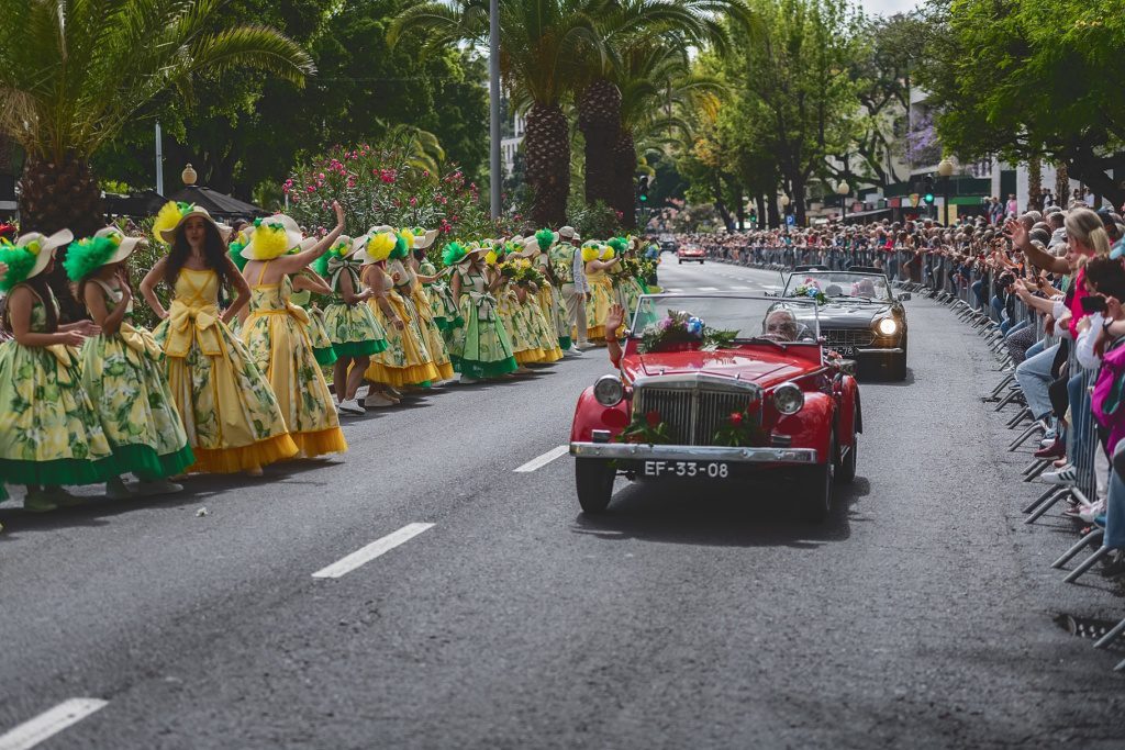 Dit voorjaar op Madeira: Bloemen, vuurwerk en ronkende klassiekers Dit voorjaar op Madeira: Bloemen, vuurwerk en ronkende klassiekers