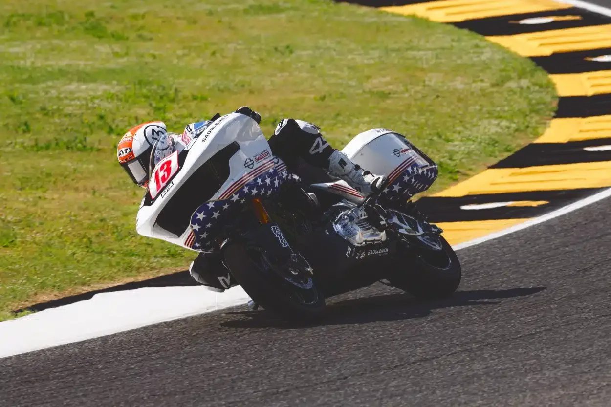 Spectaculaire zege in H-D Bagger World Cup Mugello