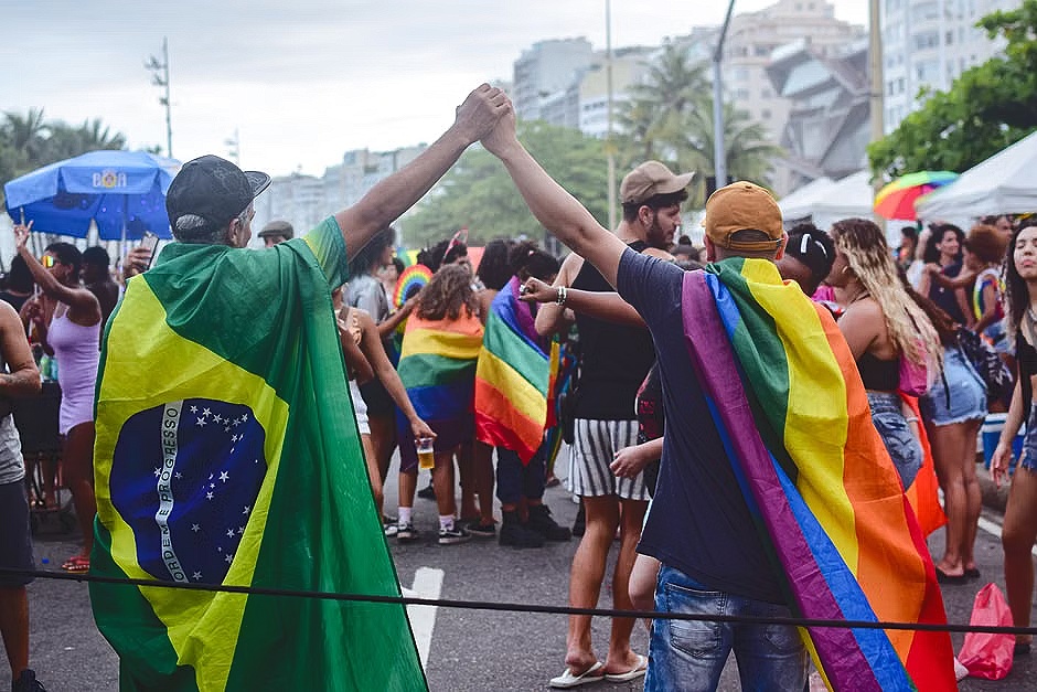 Waarom homoacceptatie onder jongens kelderde: TikTok & manosphere Waarom homoacceptatie onder jongens kelderde: TikTok & manosphere