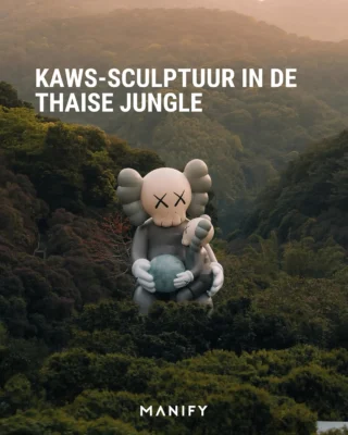 Het fenomeen KAWS:HOLIDAY heeft een nieuwe bestemming: Sanam Luang, Thailand. 🇹🇭 Samen met #partnerincrime @arr.allrightsreserved en lokale partner @centralembassy is het 18 meter hoge sculptuur onthuld. Van 13 tot en met 25 mei is het project te bewonderen. 🫶🏻

📸: @s.yin.h 

#kaws #sculpture #kawsholiday