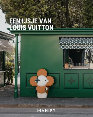 IJsje in Forte dei Marmi, iemand? 🍦

📸: @louisvuitton 

#louisvuitton #lv #icecreams