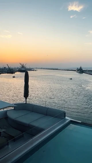 Sunrises & sunsets vanaf de Emerald Sakara. 🌅 Lekker toch, zo op de zondagmorgen? 

🎥: @timvandepas 

#emeraldsakara #sunset #sunrise